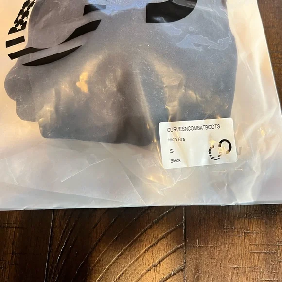 Curvesncombatboots NKD Crop Bra black small - Picture 4 of 4